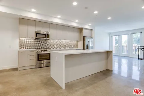 1250 Fairfax Avenue #504