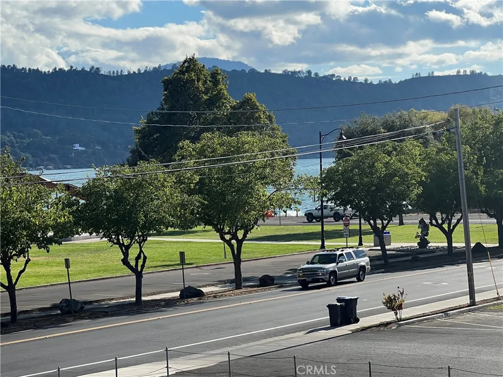 14108 Olympic Drive Clearlake, CA 95422