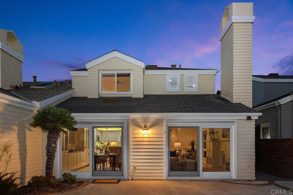 7409 Linden Carlsbad, CA 92011