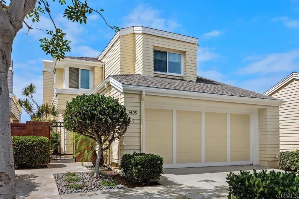 7409 Linden Carlsbad, CA 92011