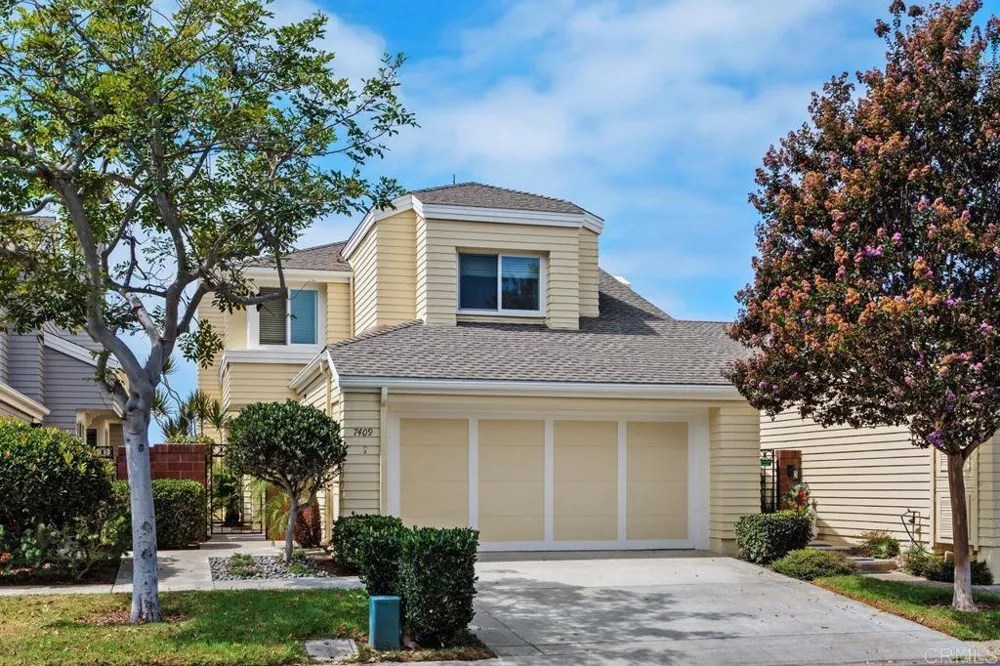 7409 Linden Carlsbad, CA 92011