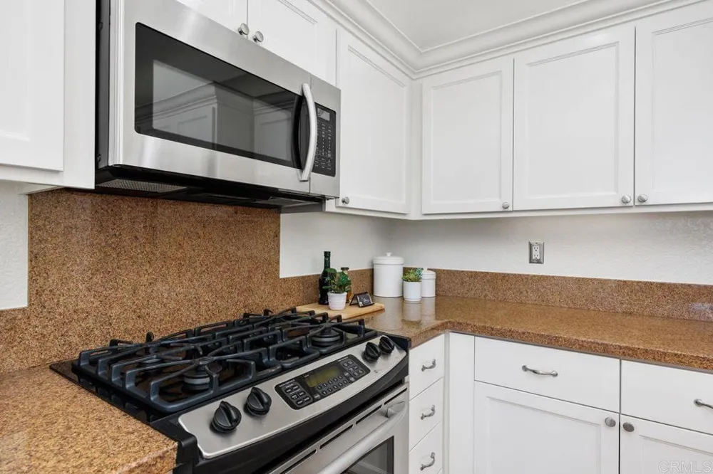 7409 Linden Carlsbad, CA 92011