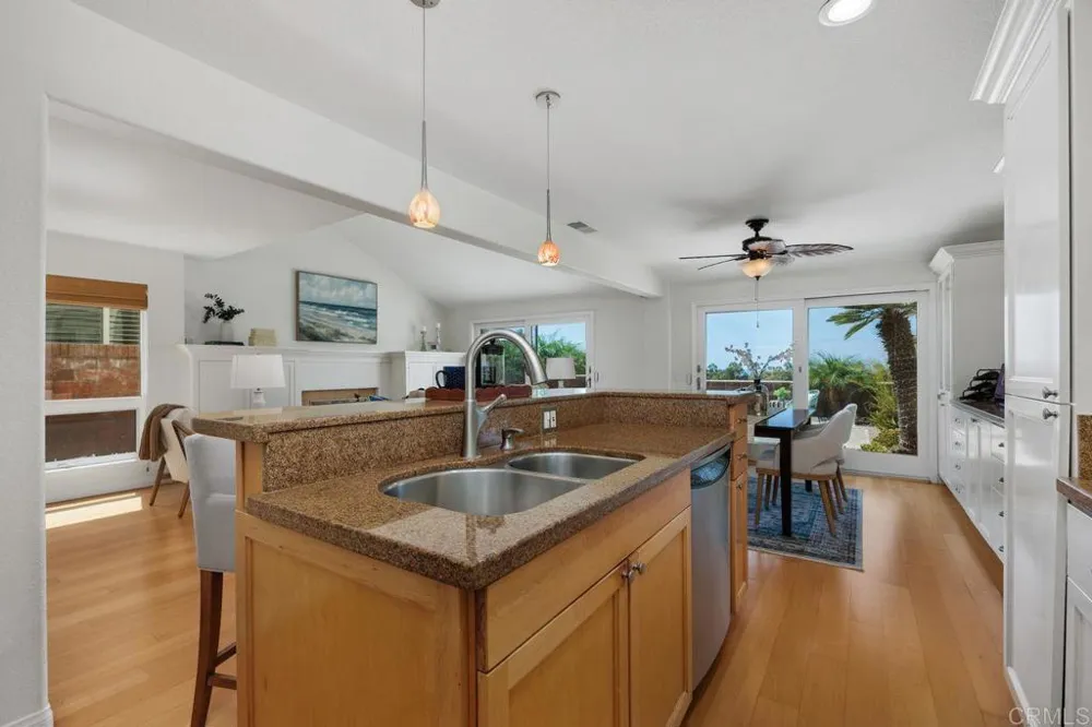 7409 Linden Carlsbad, CA 92011