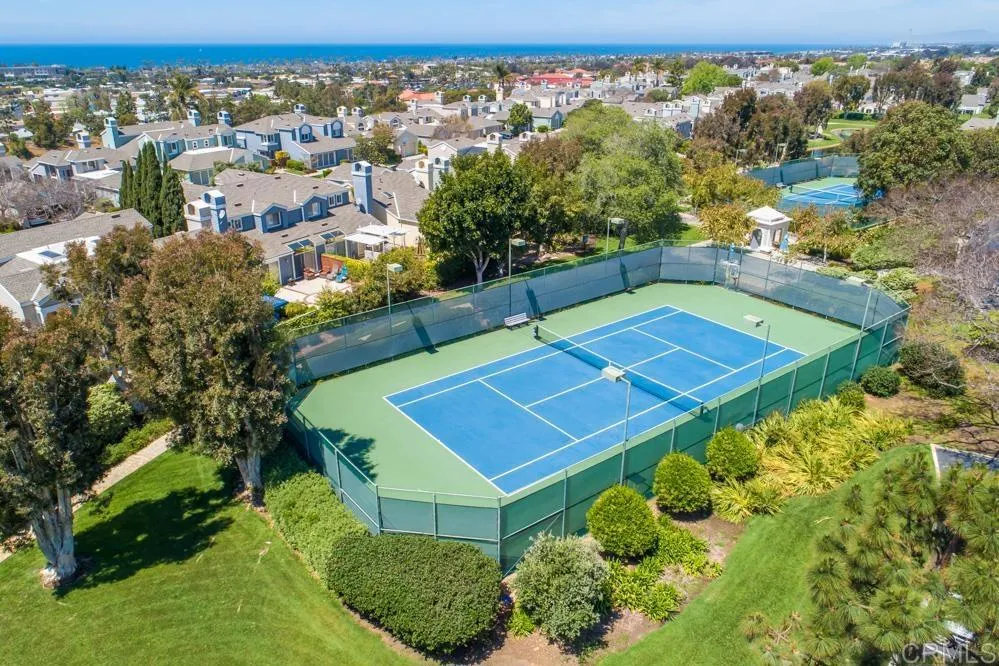 7409 Linden Carlsbad, CA 92011