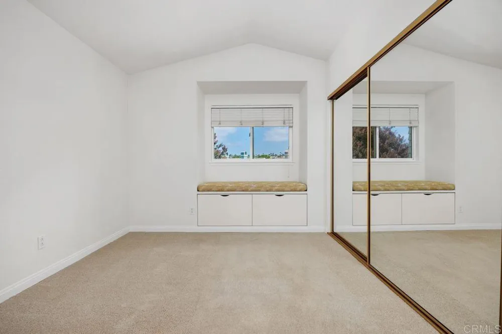 7409 Linden Carlsbad, CA 92011