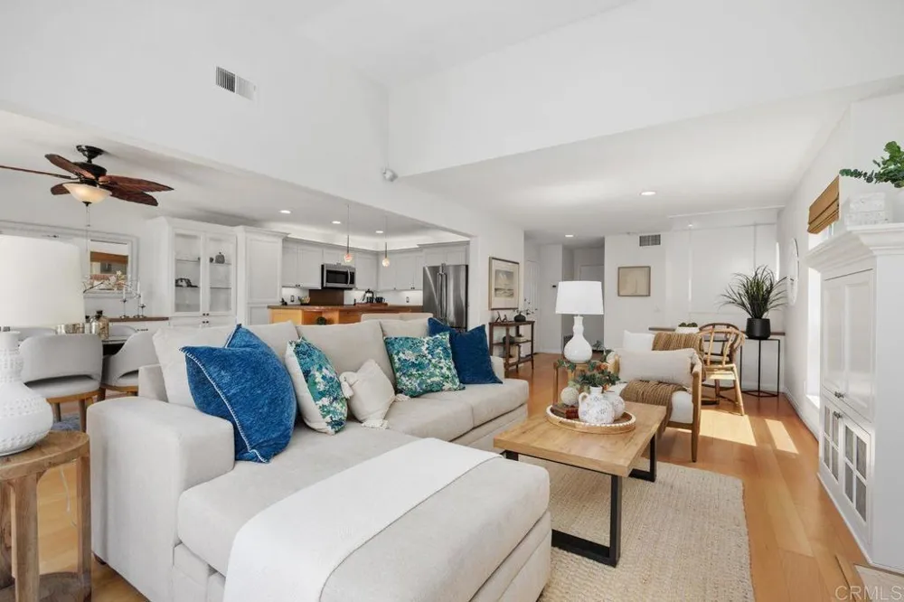 7409 Linden Carlsbad, CA 92011
