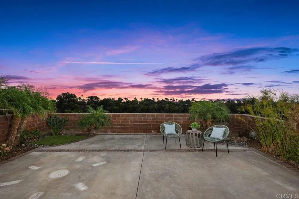 7409 Linden Carlsbad, CA 92011