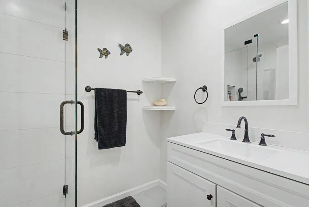 10028 Chavacan Lane Spring Valley, CA 91977
