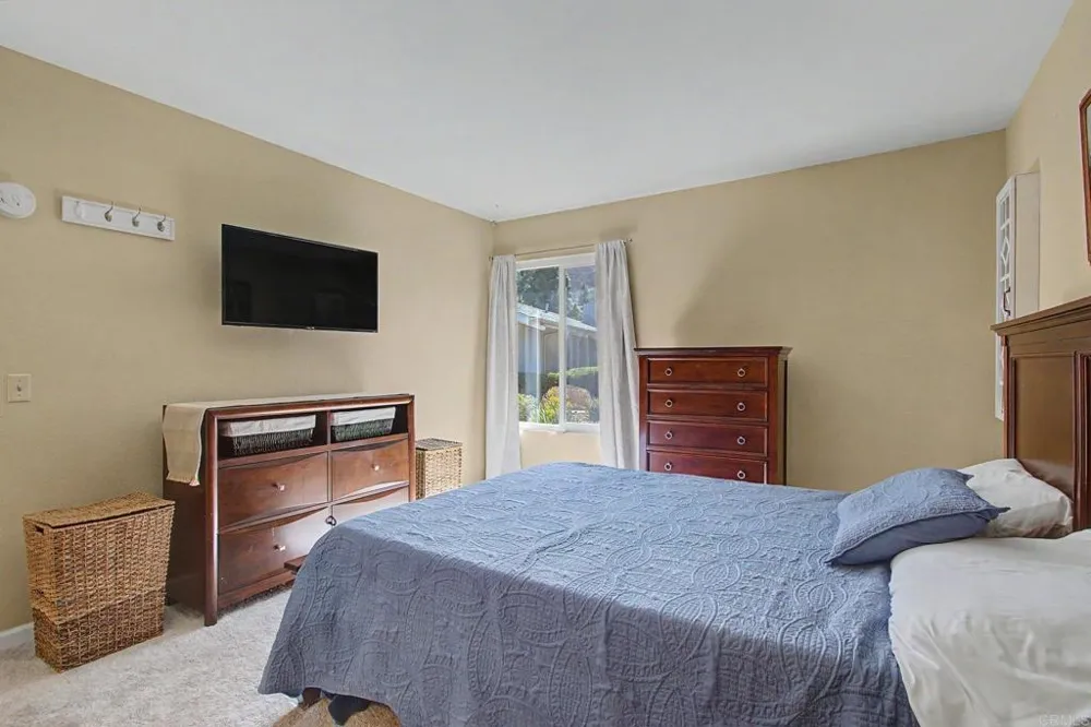 10028 Chavacan Lane Spring Valley, CA 91977