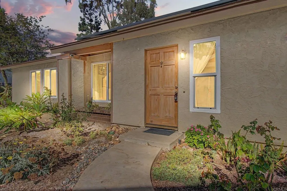 10028 Chavacan Lane Spring Valley, CA 91977