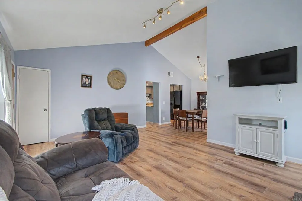 10028 Chavacan Lane Spring Valley, CA 91977