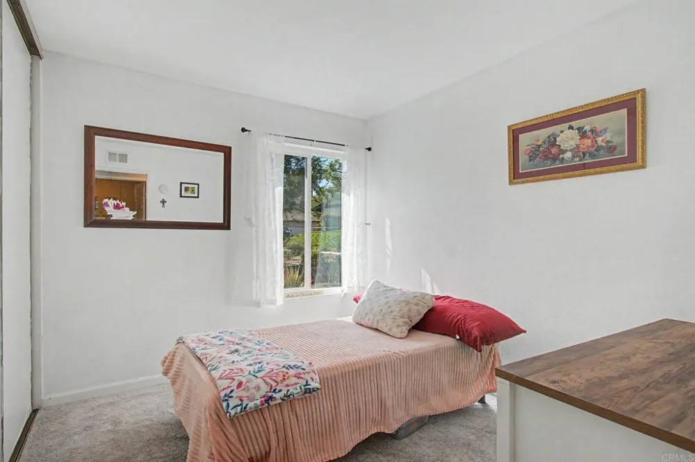 10028 Chavacan Lane Spring Valley, CA 91977