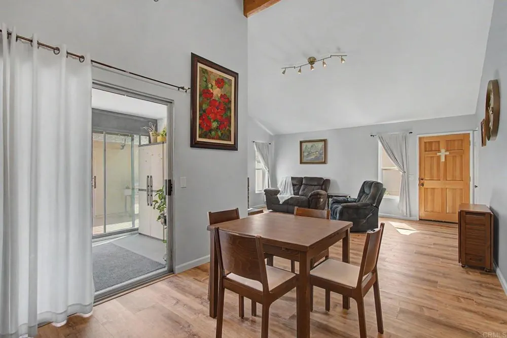 10028 Chavacan Lane Spring Valley, CA 91977