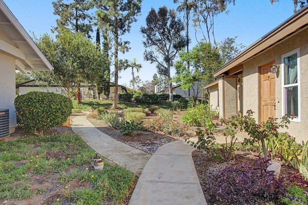 10028 Chavacan Lane Spring Valley, CA 91977