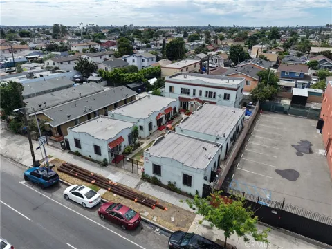 6325 S Figueroa Street