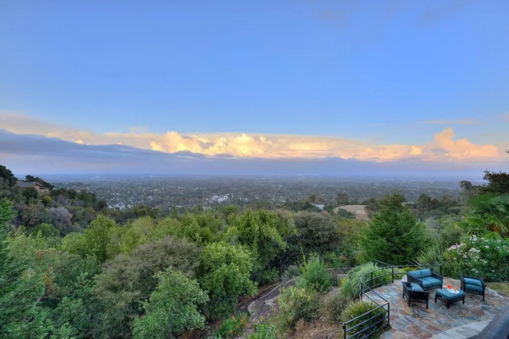 15345 Bohlman Road Saratoga, CA 95070