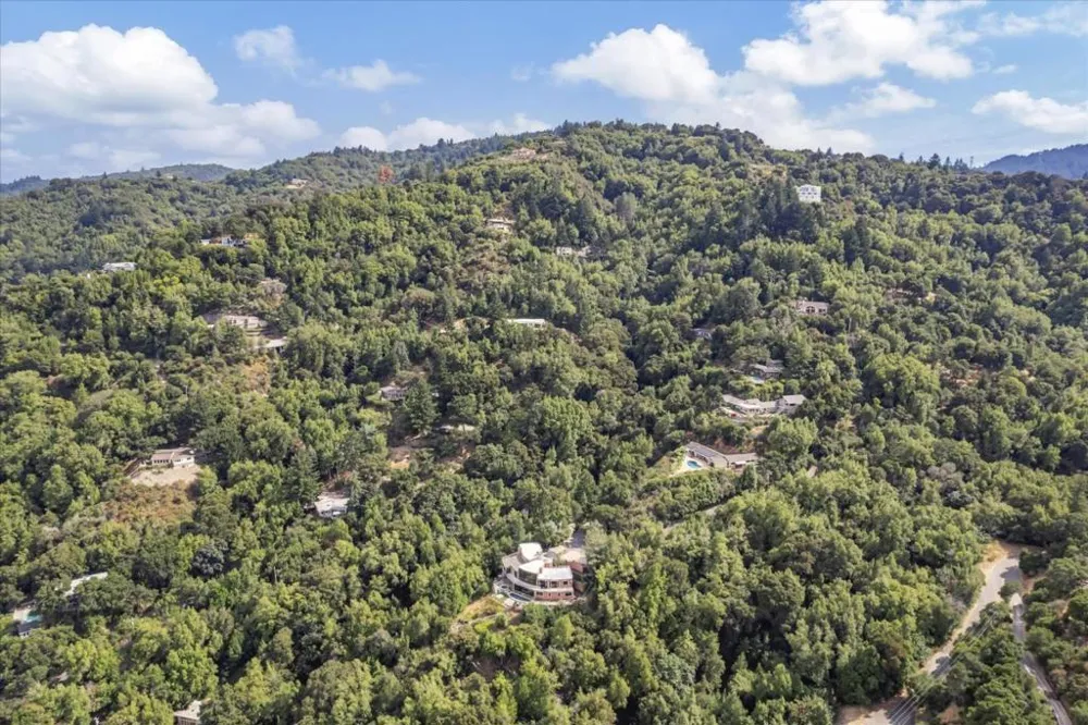 15345 Bohlman Road Saratoga, CA 95070