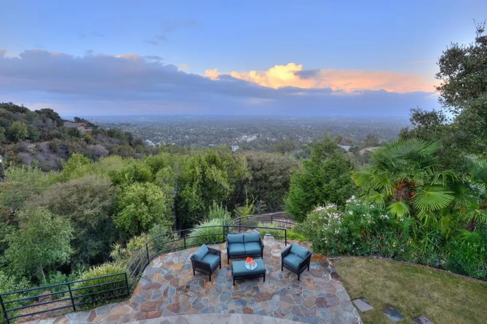 15345 Bohlman Road Saratoga, CA 95070