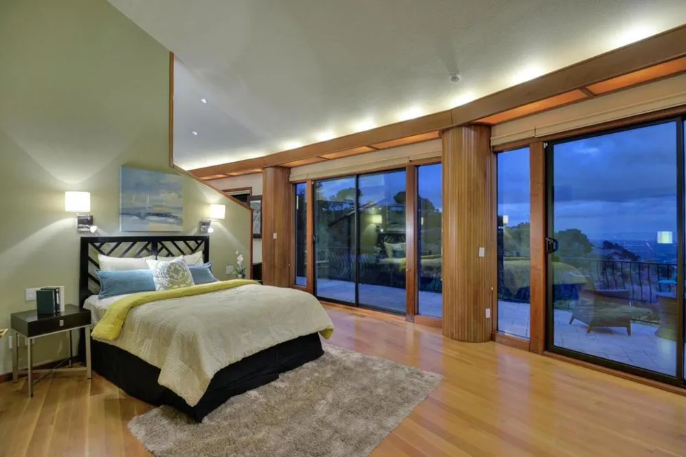 15345 Bohlman Road Saratoga, CA 95070