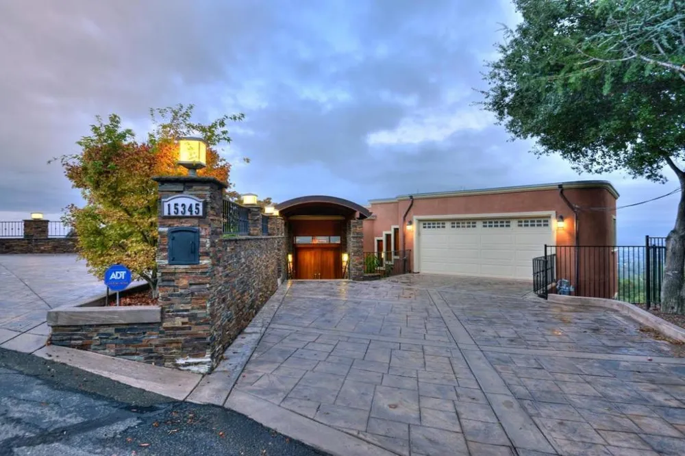 15345 Bohlman Road Saratoga, CA 95070