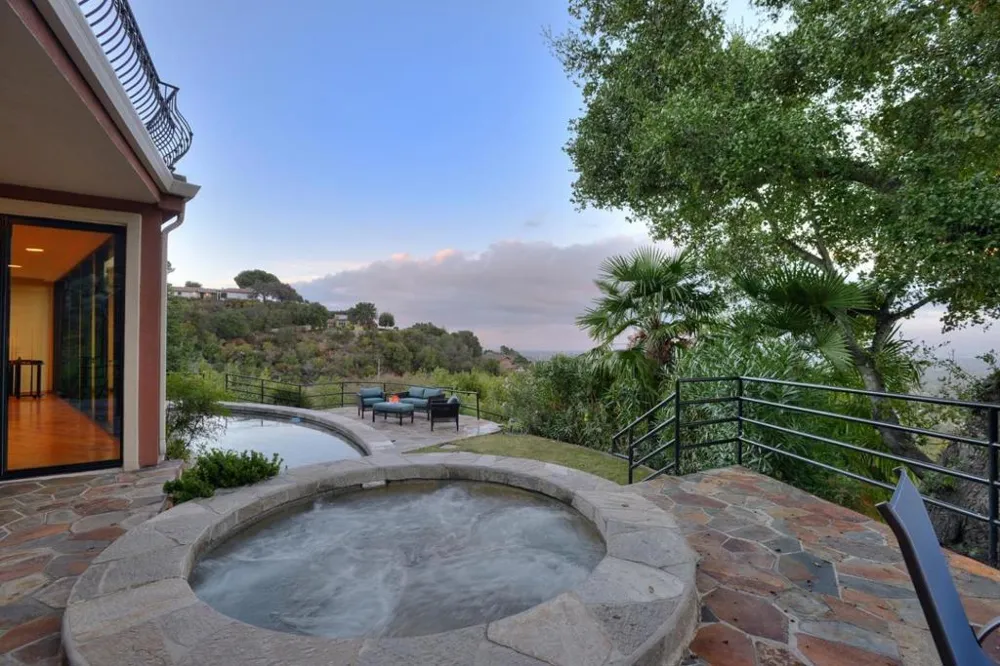 15345 Bohlman Road Saratoga, CA 95070