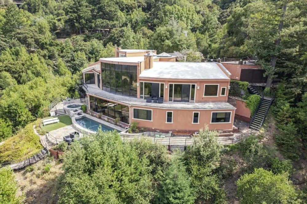 15345 Bohlman Road Saratoga, CA 95070