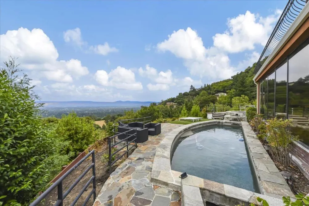 15345 Bohlman Road Saratoga, CA 95070