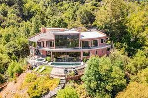 15345 Bohlman Road Saratoga, CA 95070