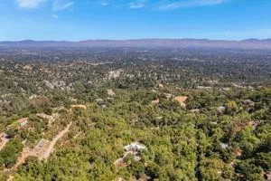 15345 Bohlman Road Saratoga, CA 95070