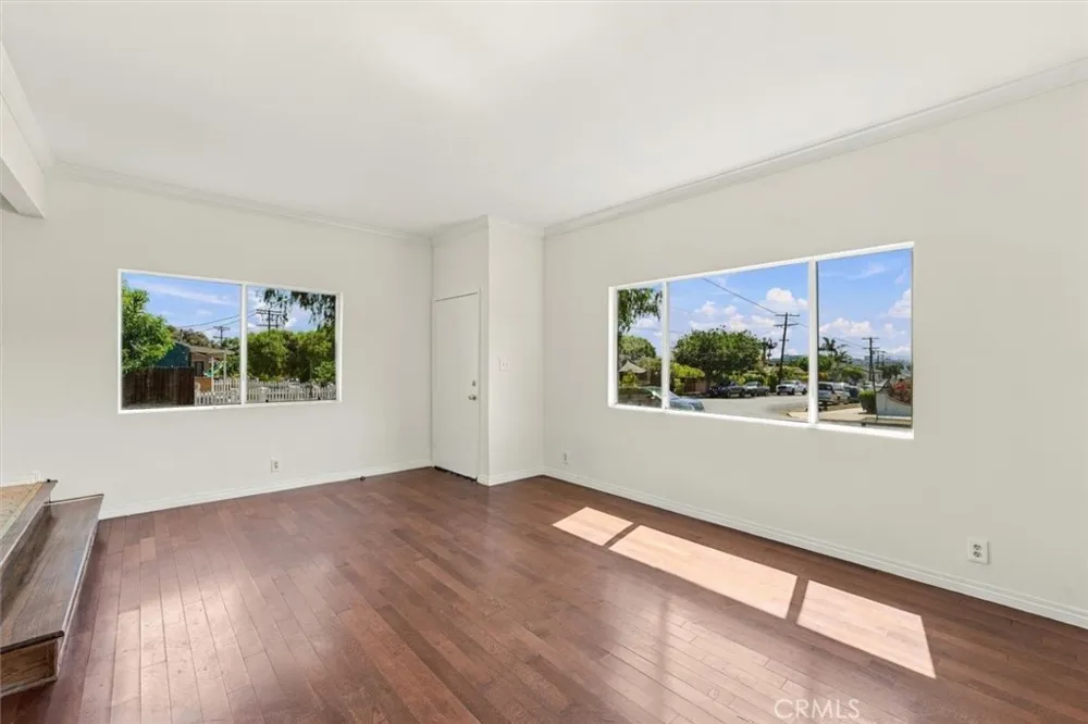 1402 W 1st Street San Pedro, CA 90732