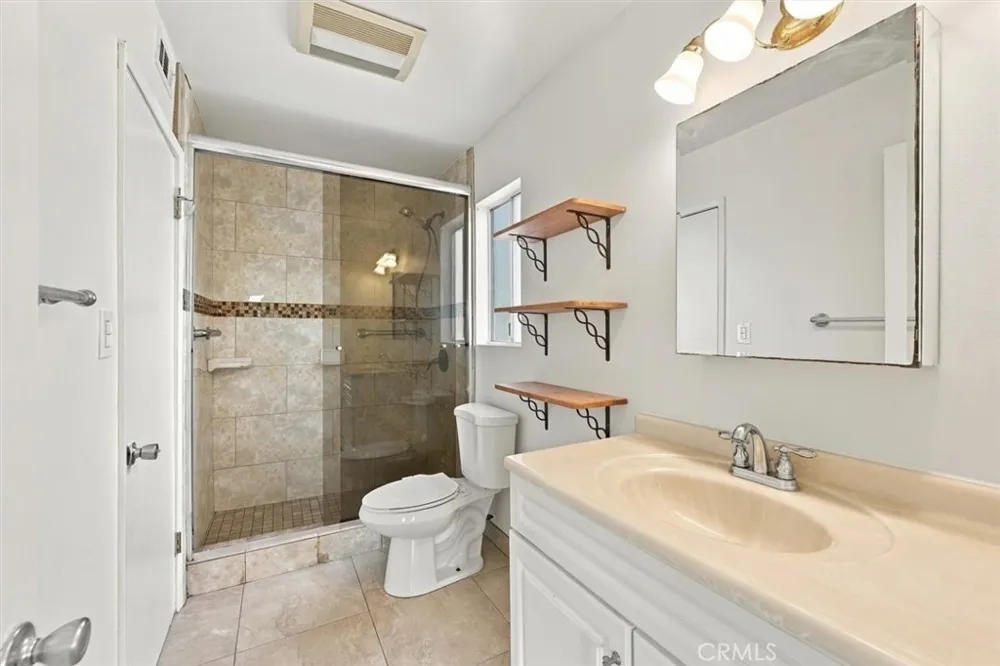 1402 W 1st Street San Pedro, CA 90732