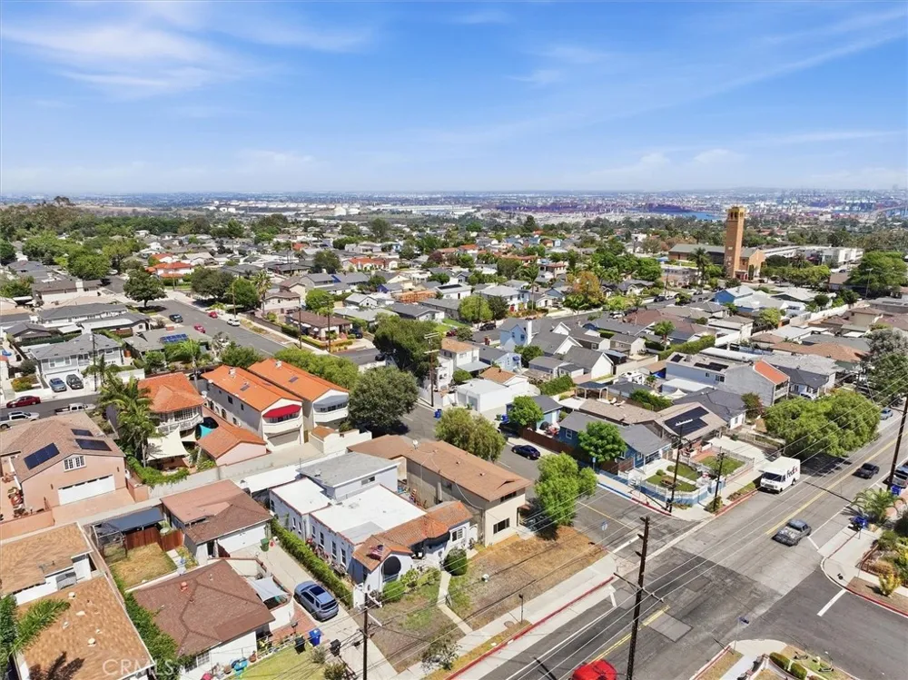 1402 W 1st Street San Pedro, CA 90732