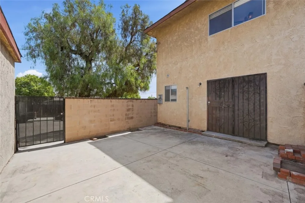 1402 W 1st Street San Pedro, CA 90732