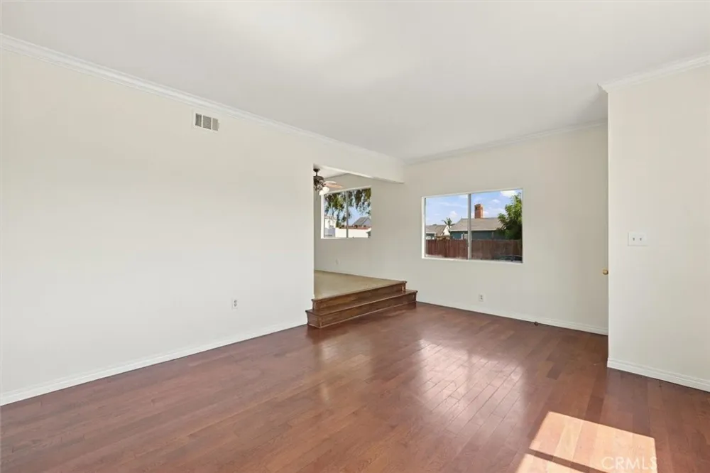 1402 W 1st Street San Pedro, CA 90732