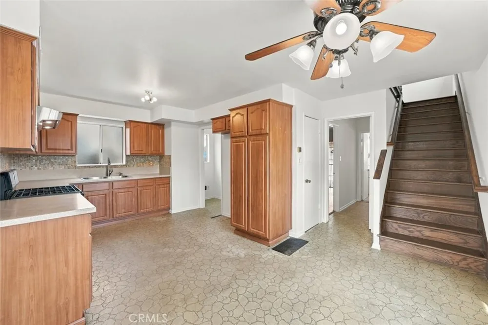 1402 W 1st Street San Pedro, CA 90732