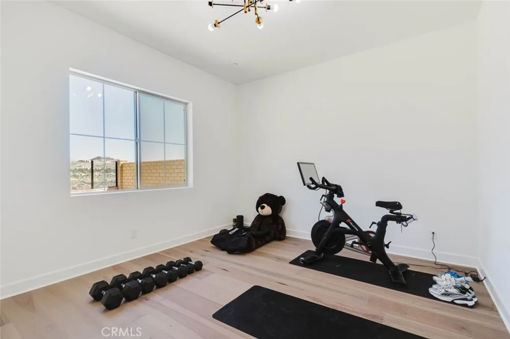 11716 Canoga Avenue Chatsworth, CA 91311
