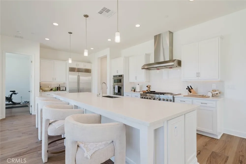 11716 Canoga Avenue Chatsworth, CA 91311