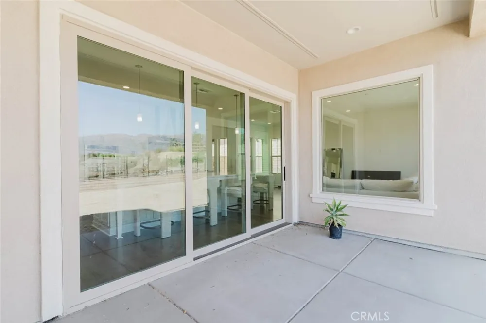 11716 Canoga Avenue Chatsworth, CA 91311