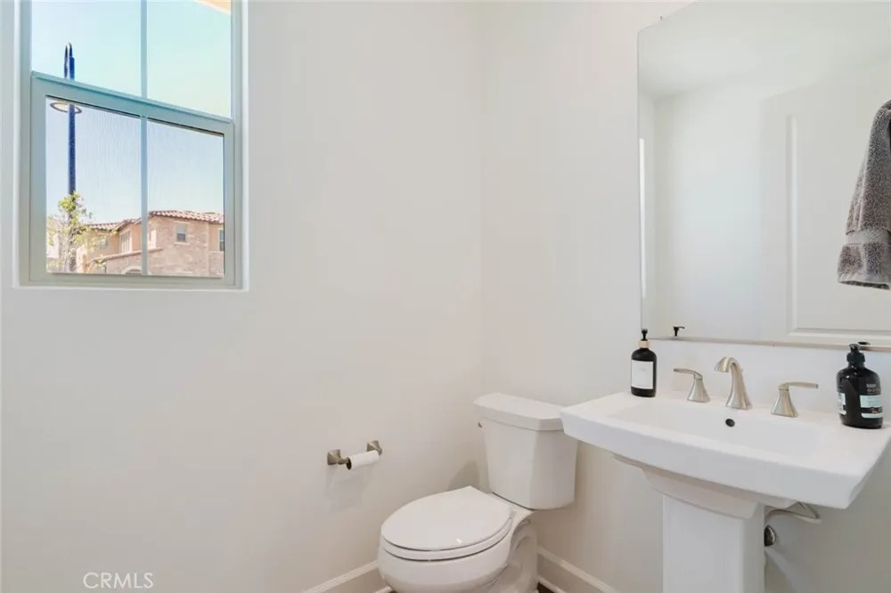 11716 Canoga Avenue Chatsworth, CA 91311