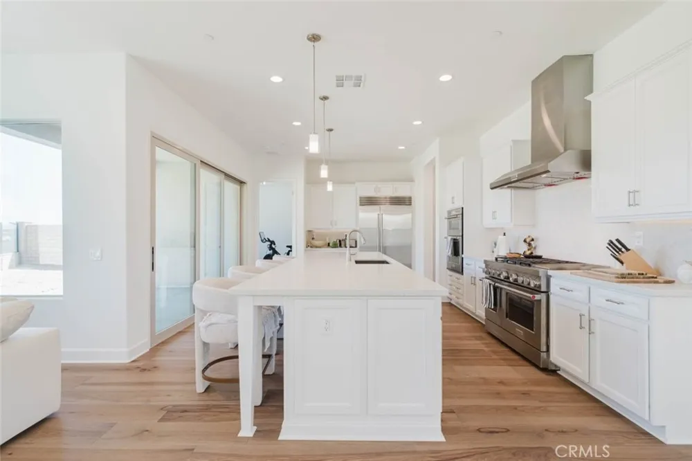 11716 Canoga Avenue Chatsworth, CA 91311