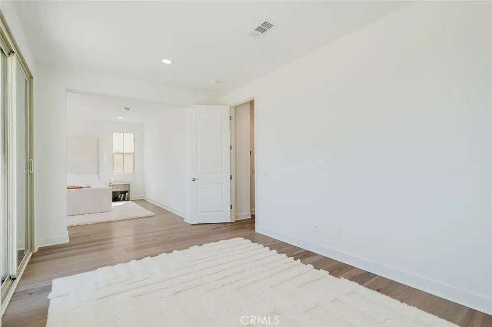 11716 Canoga Avenue Chatsworth, CA 91311