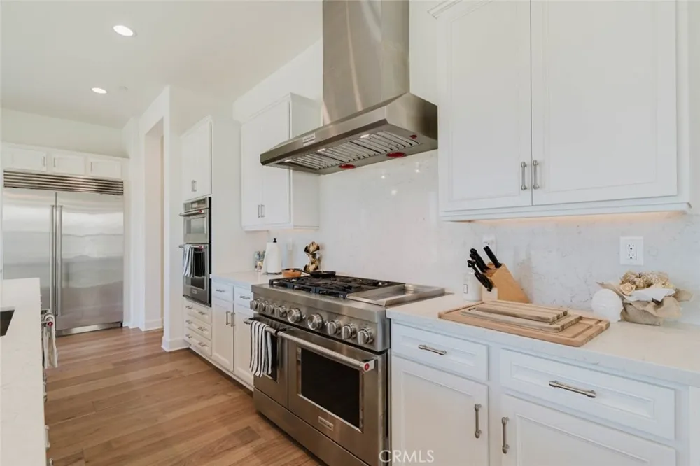 11716 Canoga Avenue Chatsworth, CA 91311