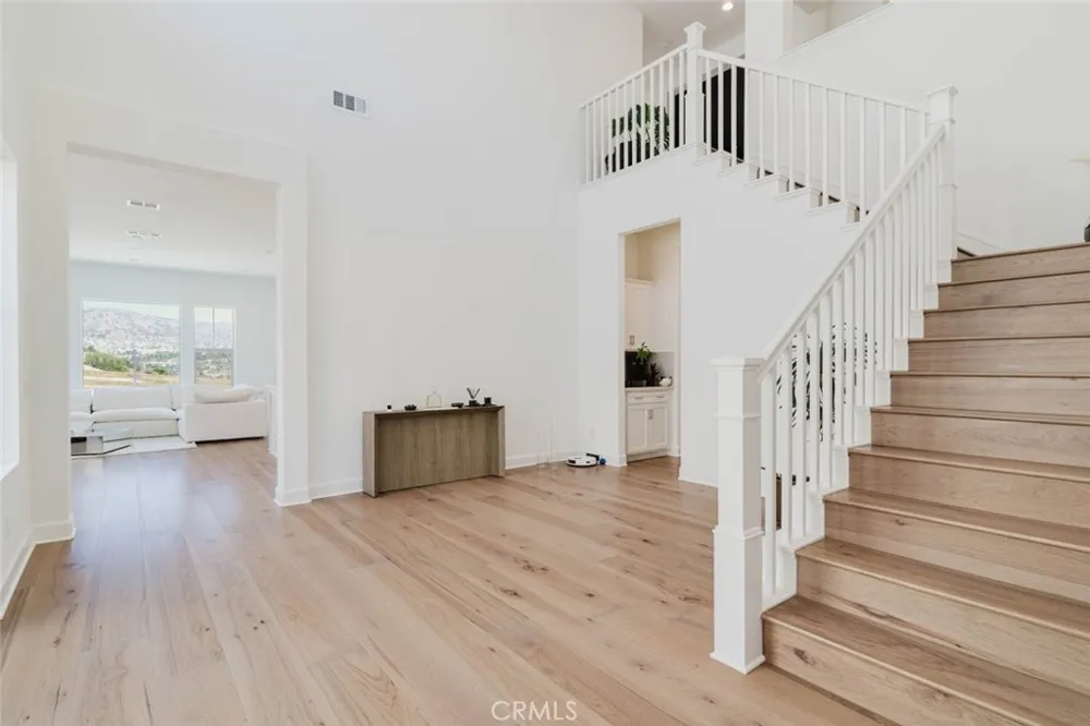 11716 Canoga Avenue Chatsworth, CA 91311