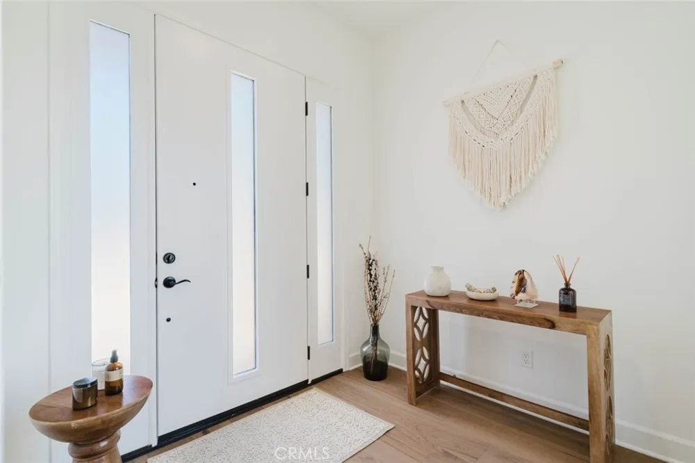 11716 Canoga Avenue Chatsworth, CA 91311