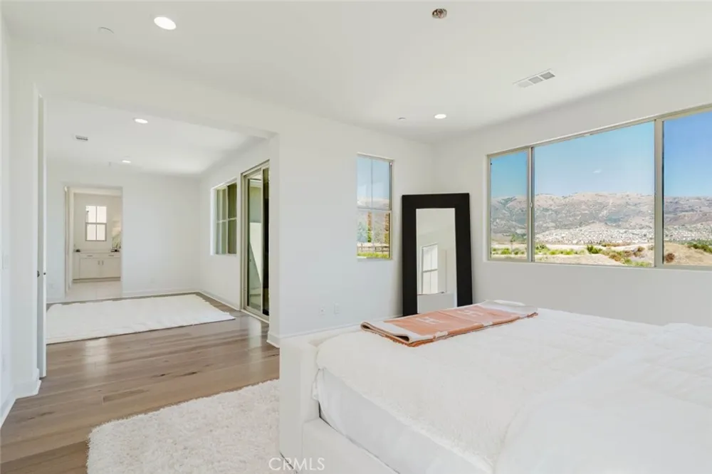 11716 Canoga Avenue Chatsworth, CA 91311