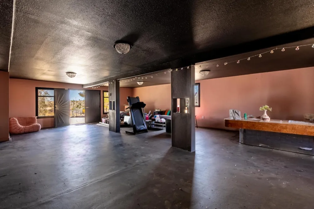 2476 Old Woman Springs Road Yucca Valley, CA 92284