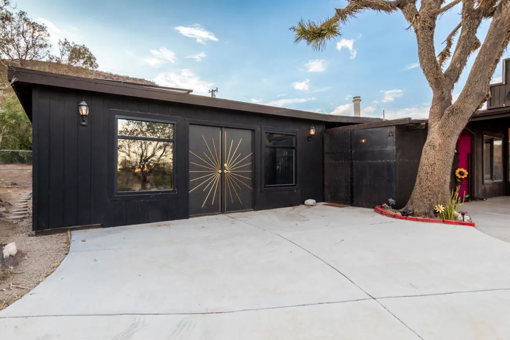 2476 Old Woman Springs Road Yucca Valley, CA 92284