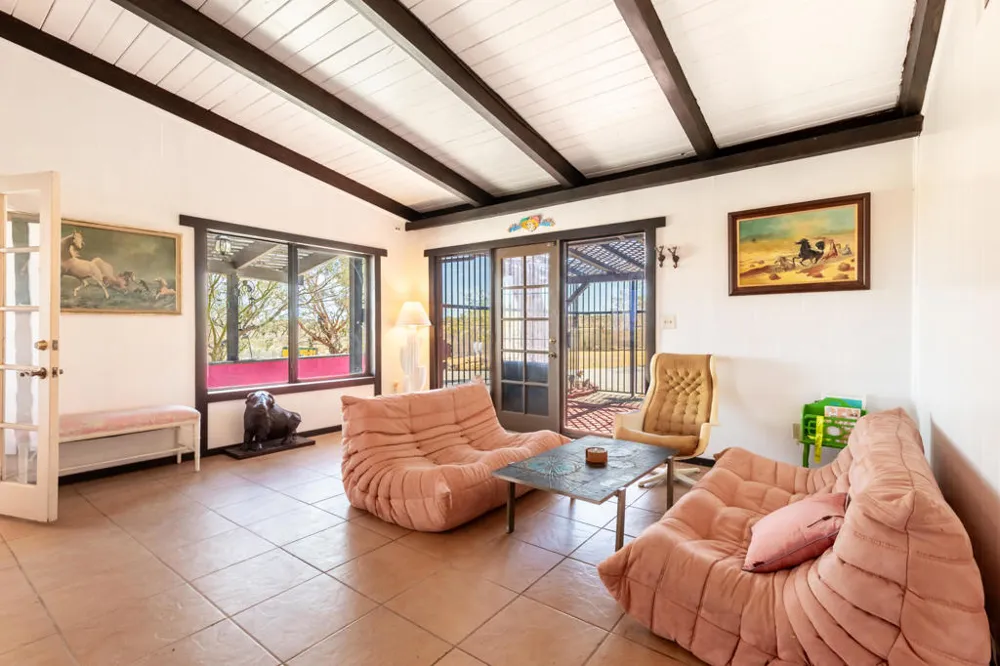 2476 Old Woman Springs Road Yucca Valley, CA 92284