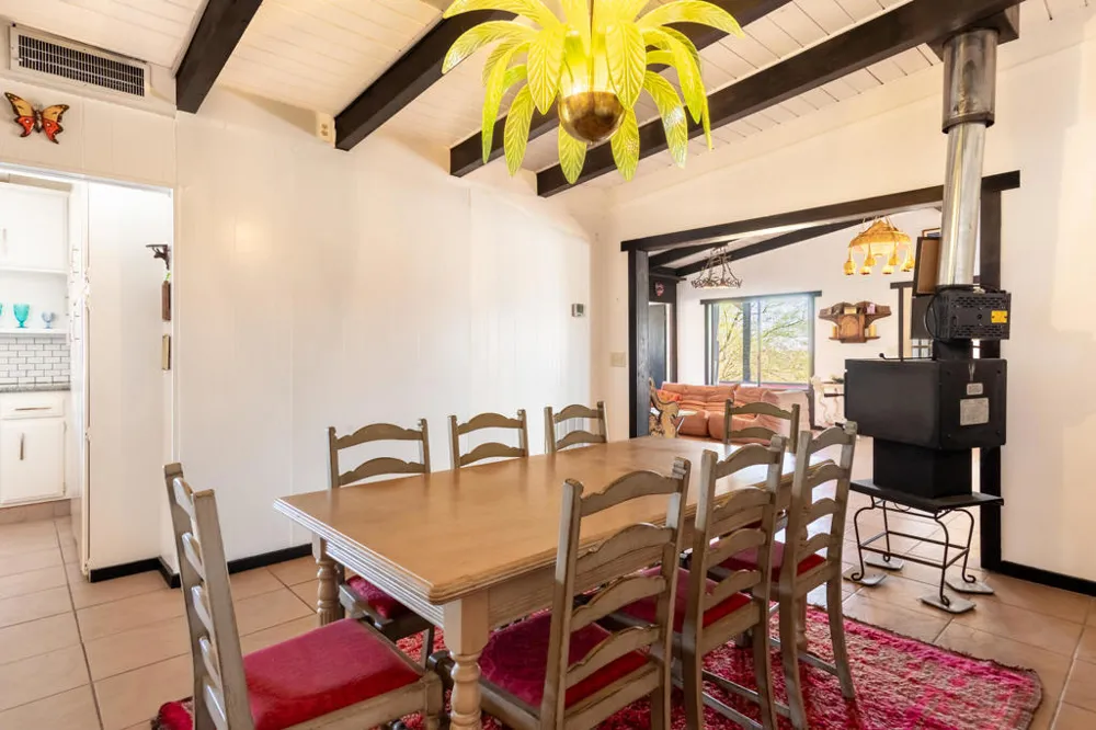 2476 Old Woman Springs Road Yucca Valley, CA 92284