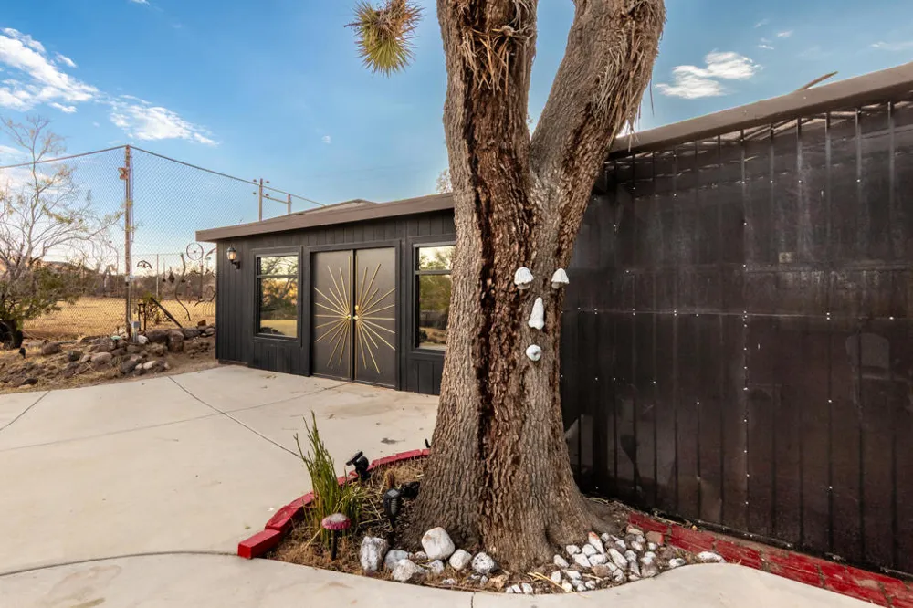 2476 Old Woman Springs Road Yucca Valley, CA 92284